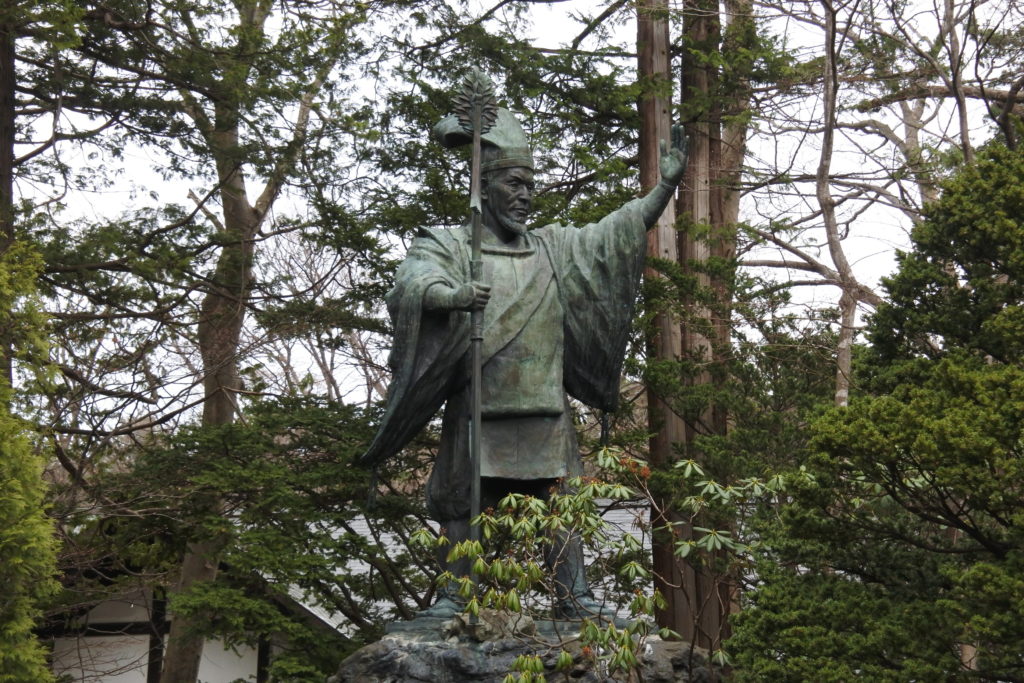 札幌-円山-北海道神宮-判官さま銅像
