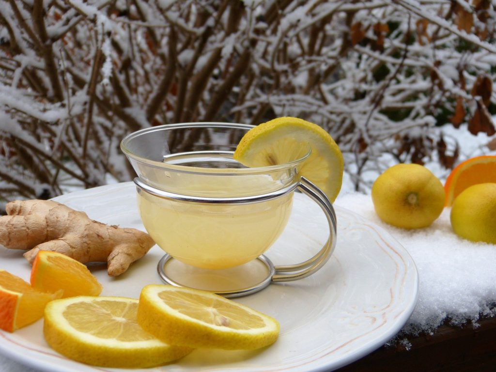冬のメンタルケアに大切な体調管理-生姜とレモン